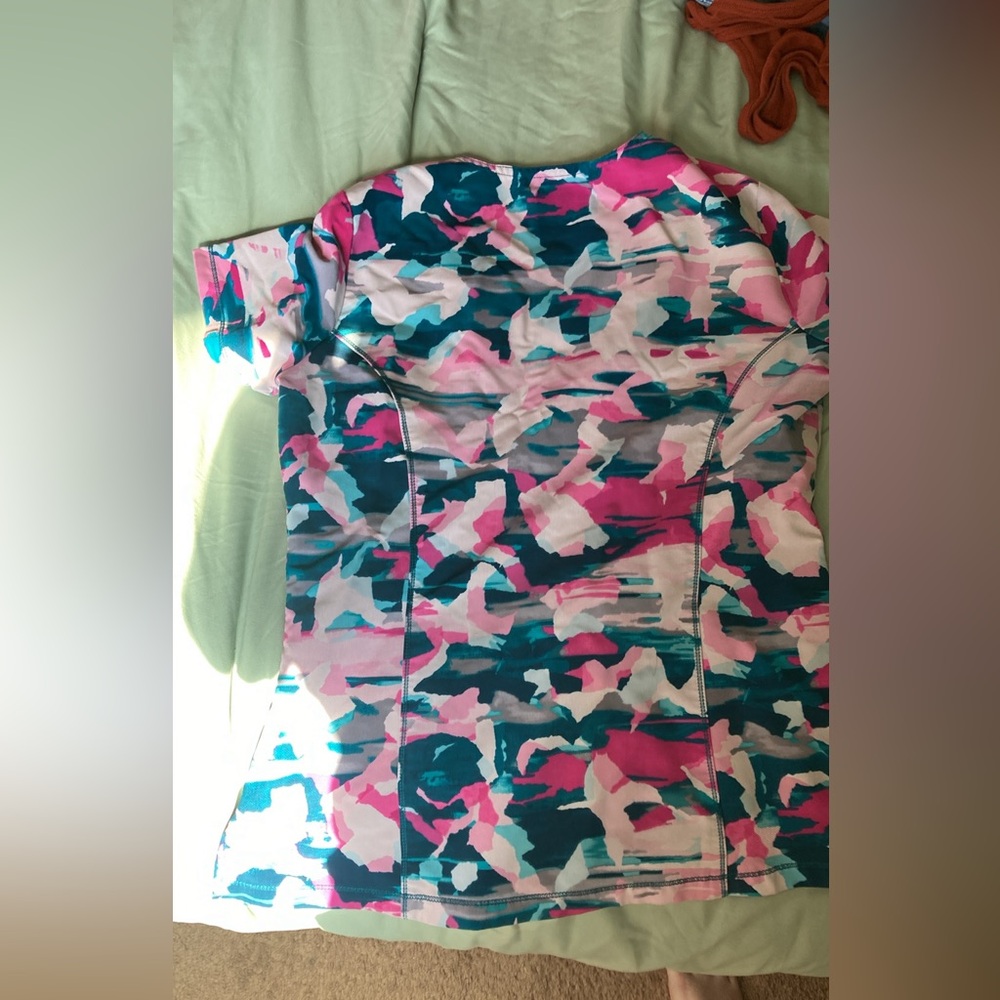 Multi color women’s small scrub top